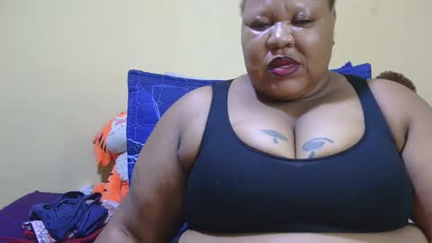 Snapshot of chocolovebbw1986 chatting on 11/24/25, 06:24 XSEXYBBW69 online show from 11/24/25, 06:24