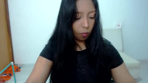 Monica online show from 04/12/26, 02:05