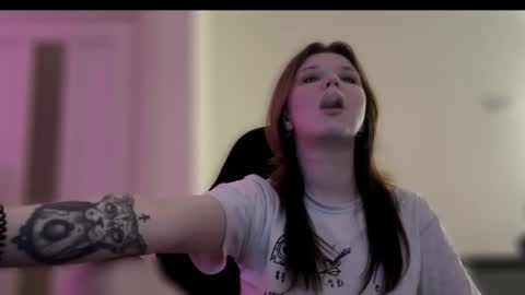 Lissa online show from 11/25/25, 10:43