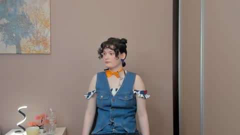 Cassandra online show from 03/24/26, 04:06