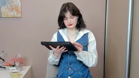 Cassandra online show from 03/30/26, 05:30