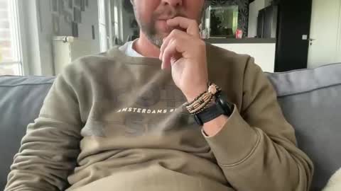 chris13abcd online show from 11/12/25, 12:16