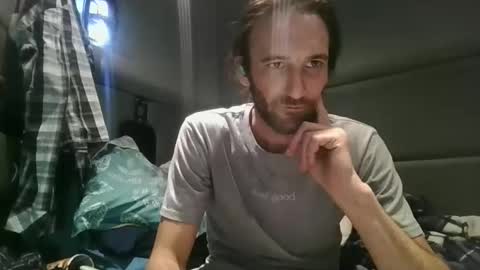 Snapshot of chris6p9 chatting on 12/18/25, 05:19 chris6p9 online show from 12/18/25, 05:19