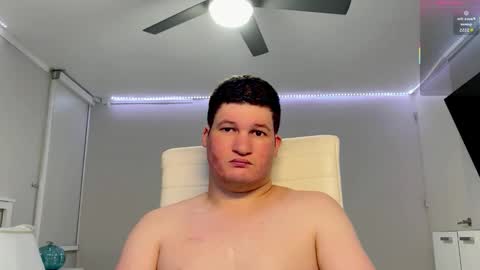 Snapshot of chris___evanss chatting on 09/23/25, 11:08 Chris Evens online show from 09/23/25, 11:08