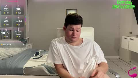 Snapshot of chris___evanss chatting on 10/16/25, 12:11 Chris Evens online show from 10/16/25, 12:11