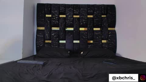 Chris B online show from 12/17/25, 06:14