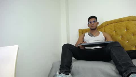 chris_dick2 online show from 05/23/26, 06:29