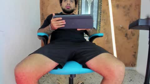 chris_evans00 online show from 02/20/26, 12:16