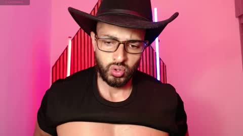 cris         Twitter magnum101010 insta magnumc20 online show from 03/17/26, 11:46