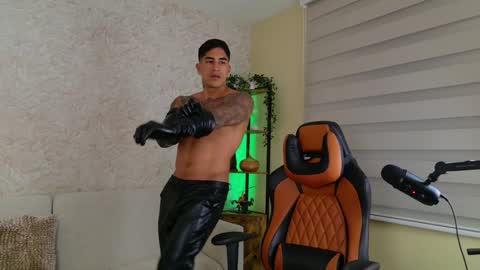 chris reilly online show from 12/07/24, 02:42