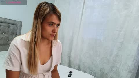 Snapshot of chris_sharon2023 chatting on 01/01/25, 11:07 Yarixa online show from 01/01/25, 11:07