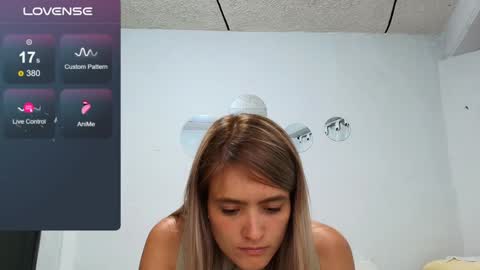 Snapshot of chris_sharon2023 chatting on 02/05/25, 12:53 Yarixa online show from 02/05/25, 12:53