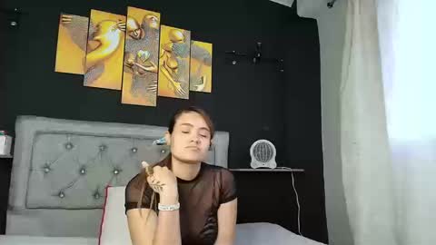 Snapshot of chris_sharon2023 chatting on 09/19/25, 10:32 Yarixa online show from 09/19/25, 10:32