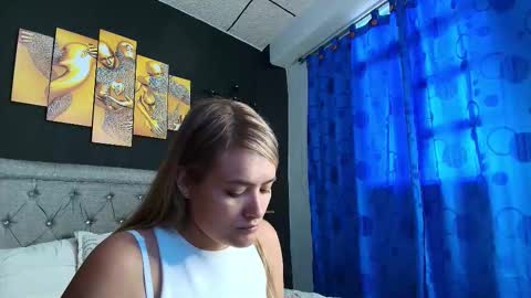 Snapshot of chris_sharon2023 chatting on 11/01/25, 10:12 Yarixa online show from 11/01/25, 10:12