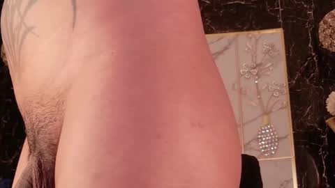 Snapshot of chris_twiink chatting on 02/08/26, 05:00 Chris online show from 02/08/26, 05:00