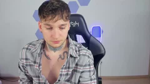 Chris Tyson online show from 12/25/24, 02:14