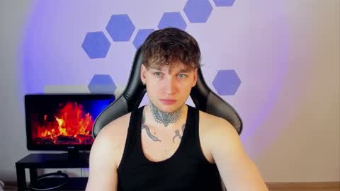 Chris Tyson online show from 03/08/25, 02:45