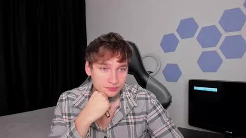 Chris Tyson online show from 10/18/25, 12:35