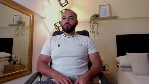 Chris Varden online show from 05/21/26, 03:24