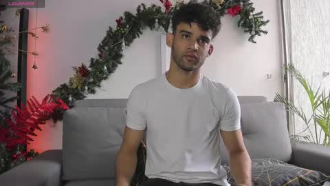 Im Chirs IM MODEL INDEPENDT online show from 12/27/24, 06:10