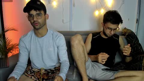 Im Chirs IM MODEL INDEPENDT online show from 01/14/25, 03:11