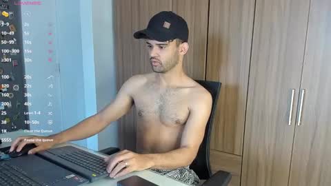 Im Chirs IM MODEL INDEPENDT online show from 01/15/25, 03:39