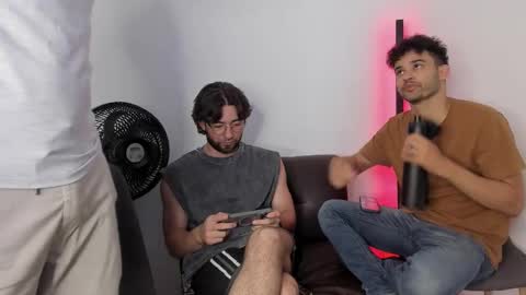 Im Chirs IM MODEL INDEPENDT online show from 09/18/25, 12:45