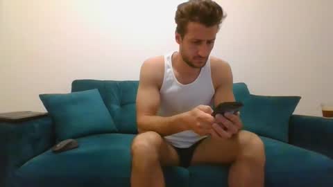 chrisaron online show from 03/10/25, 04:17