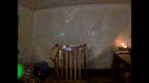 Snapshot of chriscool93 chatting on 02/15/25, 08:00 Content creator artist online show from 02/15/25, 08:00