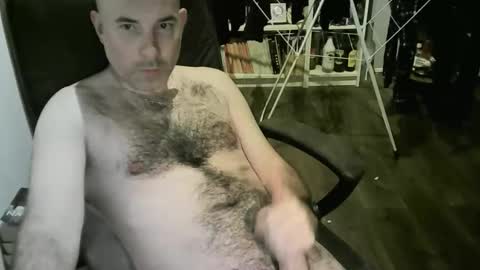 chrisprngr online show from 05/14/26, 07:42