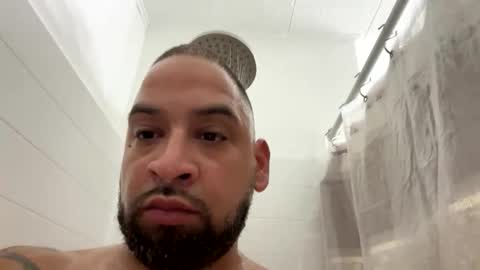 chrisr4203 online show from 12/23/25, 04:21