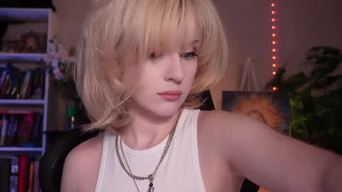 chriss_foxx online show from 05/09/26, 03:50