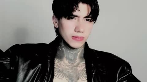 CHRIS  INDEPENT MODEL online show from 11/01/25, 01:24