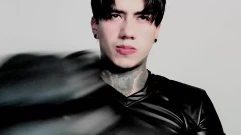 CHRIS  INDEPENT MODEL online show from 11/11/25, 11:27