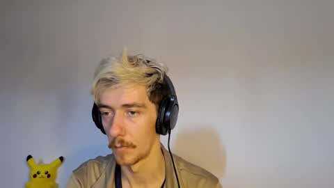 Snapshot of chrisslicer chatting on 10/02/25, 11:28 Christopher online show from 10/02/25, 11:28