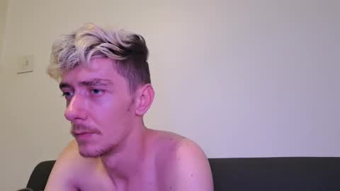 Snapshot of chrisslicer chatting on 11/25/25, 07:47 Christopher online show from 11/25/25, 07:47