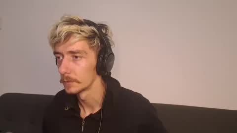 Christopher online show from 12/20/25, 06:37