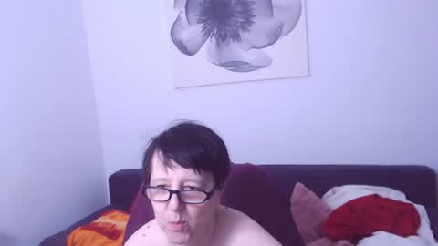 Snapshot of christarose chatting on 07/10/26, 07:16 Christa online show from 07/10/26, 07:16