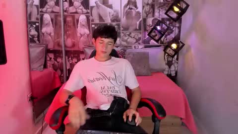 Snapshot of christian_foxx chatting on 02/21/26, 01:34 Christian online show from 02/21/26, 01:34