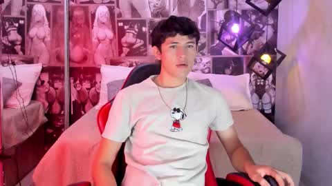 Snapshot of christian_foxx chatting on 03/01/26, 01:46 Christian online show from 03/01/26, 01:46