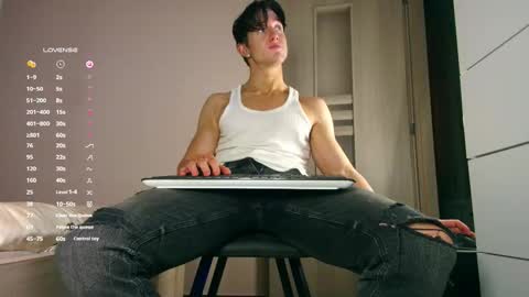 UPVOTE ME ------  ILL DO SOMETHING FOR FREE online show from 12/17/25, 03:34