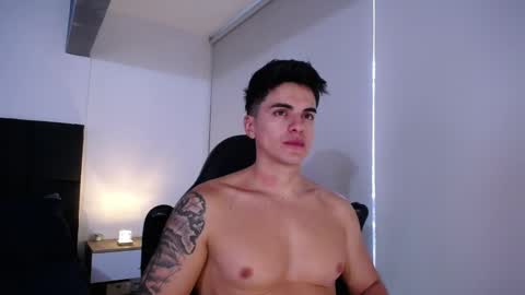 Snapshot of christianvalenzia chatting on 10/01/25, 12:22 Christian online show from 10/01/25, 12:22