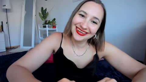 Snapshot of christina_rosse chatting on 06/19/26, 05:06 christina rosse online show from 06/19/26, 05:06