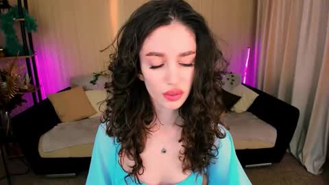 christinaconteeree online show from 09/10/25, 01:22