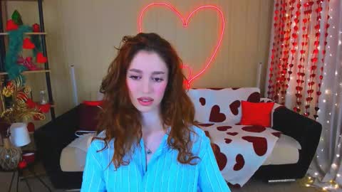 christinaconteeree online show from 02/15/26, 12:03
