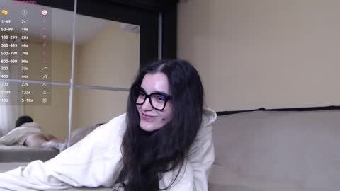 chris online show from 10/04/25, 07:17