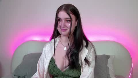 Christina online show from 01/25/25, 03:40