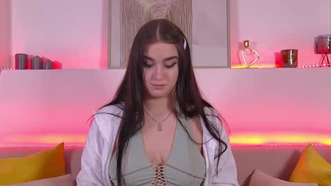 Christina online show from 02/02/25, 01:12