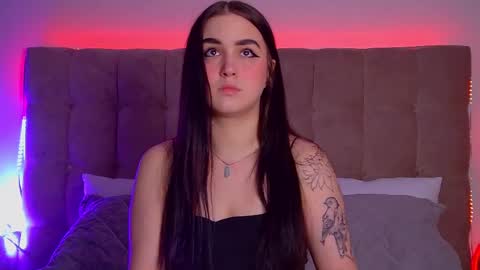 Christina online show from 03/10/25, 06:23