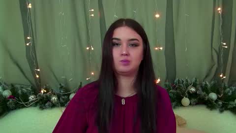 Christina online show from 12/05/25, 06:37